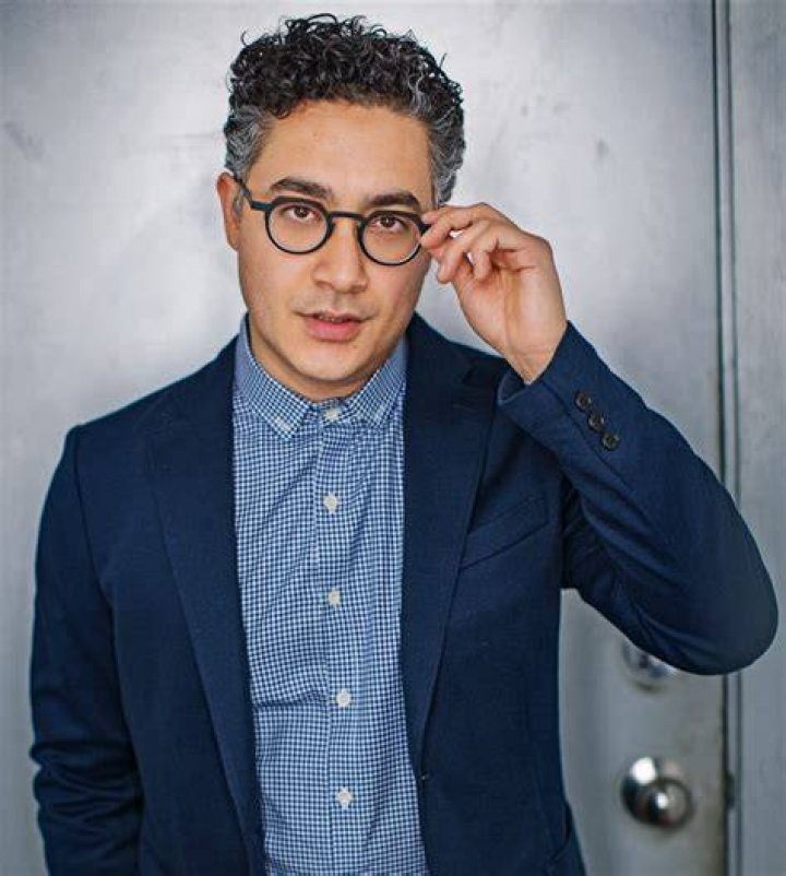 Alessandro Juliani Height