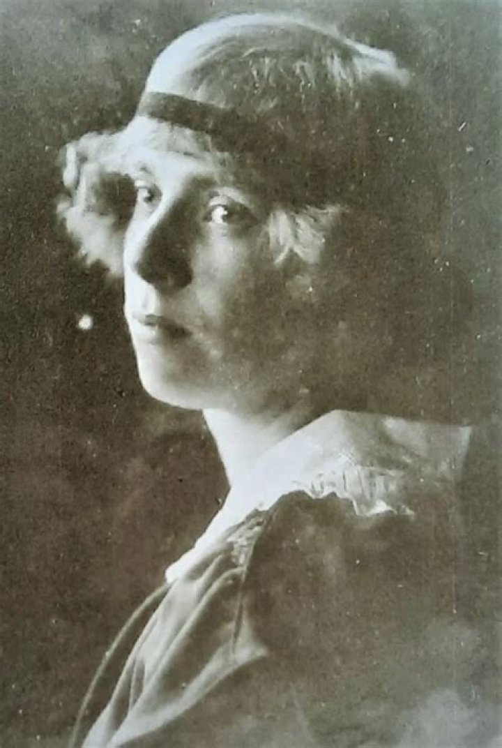 Alma Moodie