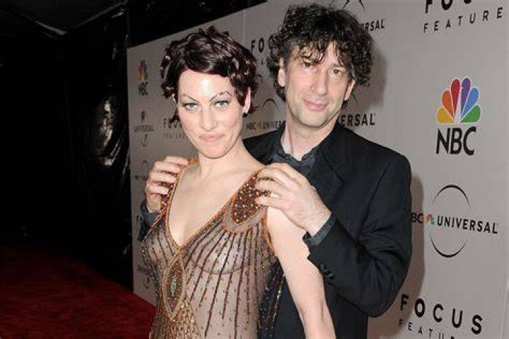 amanda palmer physical appearance