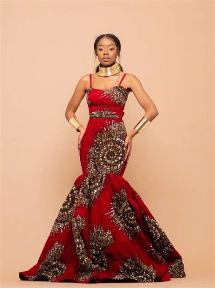 Ankara red evening gown with floral pattern Ankara red evening gown with floral pattern