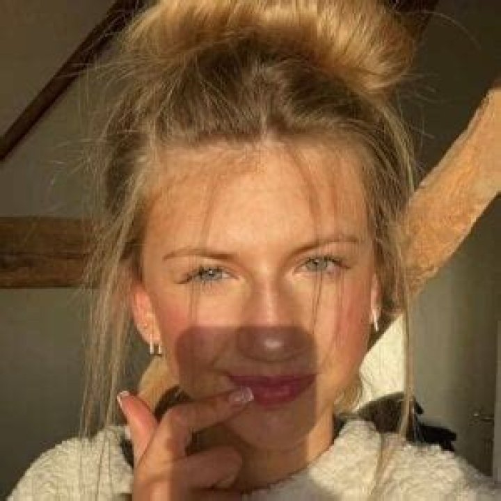 Bella Smith