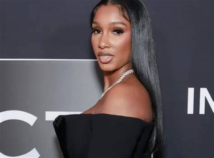 Bernice Burgos’ height Bernice Burgos’ height
