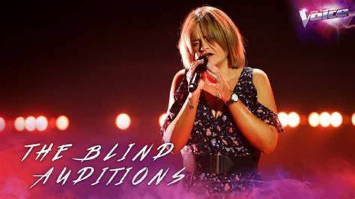 Blind Audition: Emma Fitzgerald sings Piece By Piece | The Voice Australia 2018 - the voice piece by piece kelly clarkson