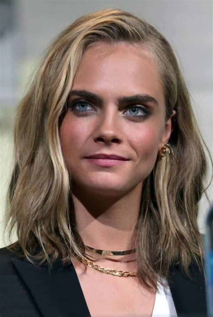 Is Cara Delevingne Addicted To Drugs? Where is She Now? Net Worth cara delevigne now