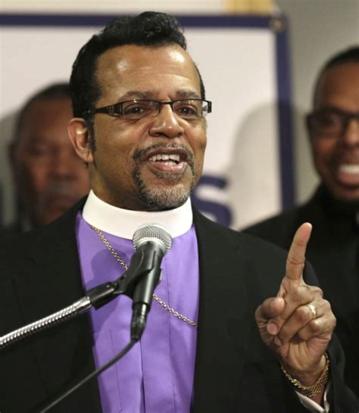 Carlton Pearson