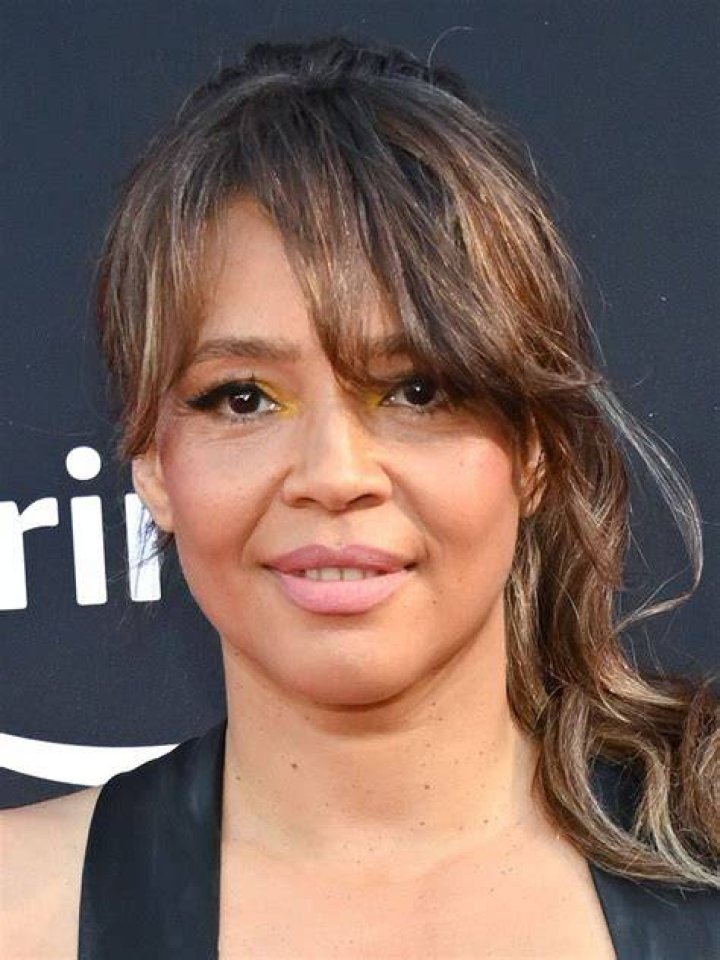 Carmen Elizabeth Ejogo