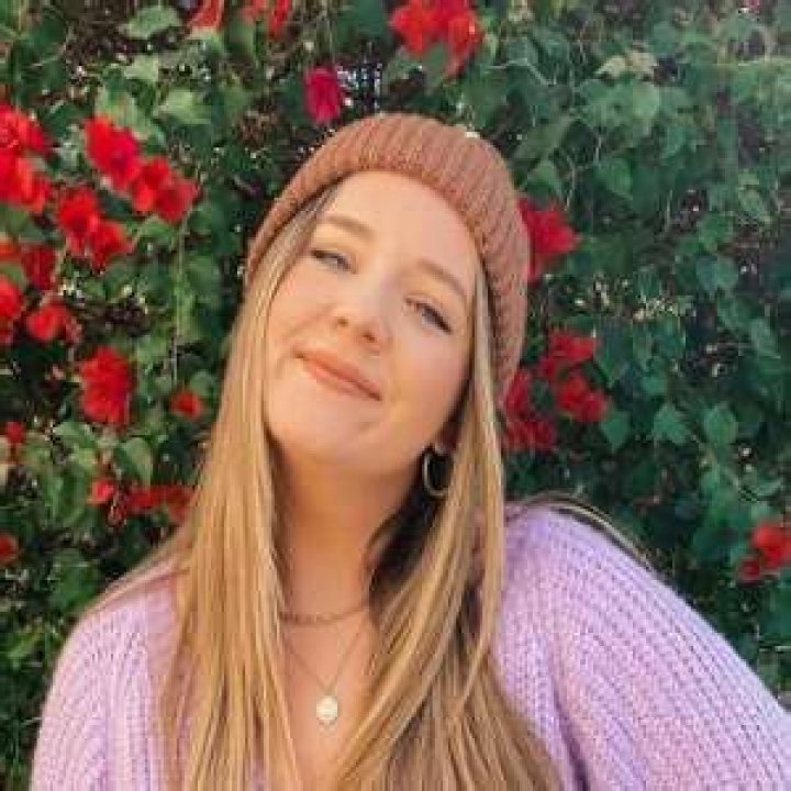 Carrie Dayton Height
