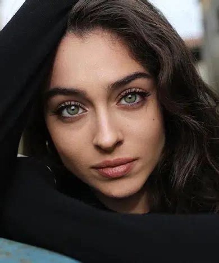 cemre baysel