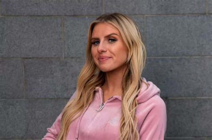chloe burrows net worth chloe burrows net worth