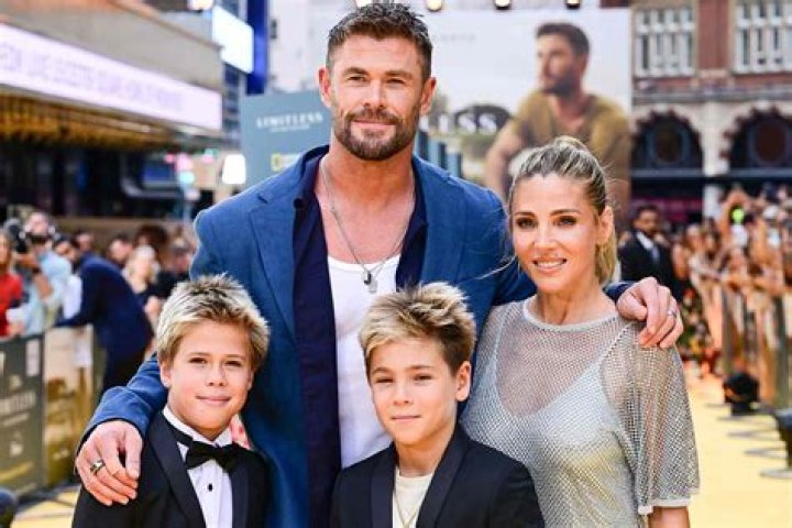 Chris Hemsworth Playing with his kids