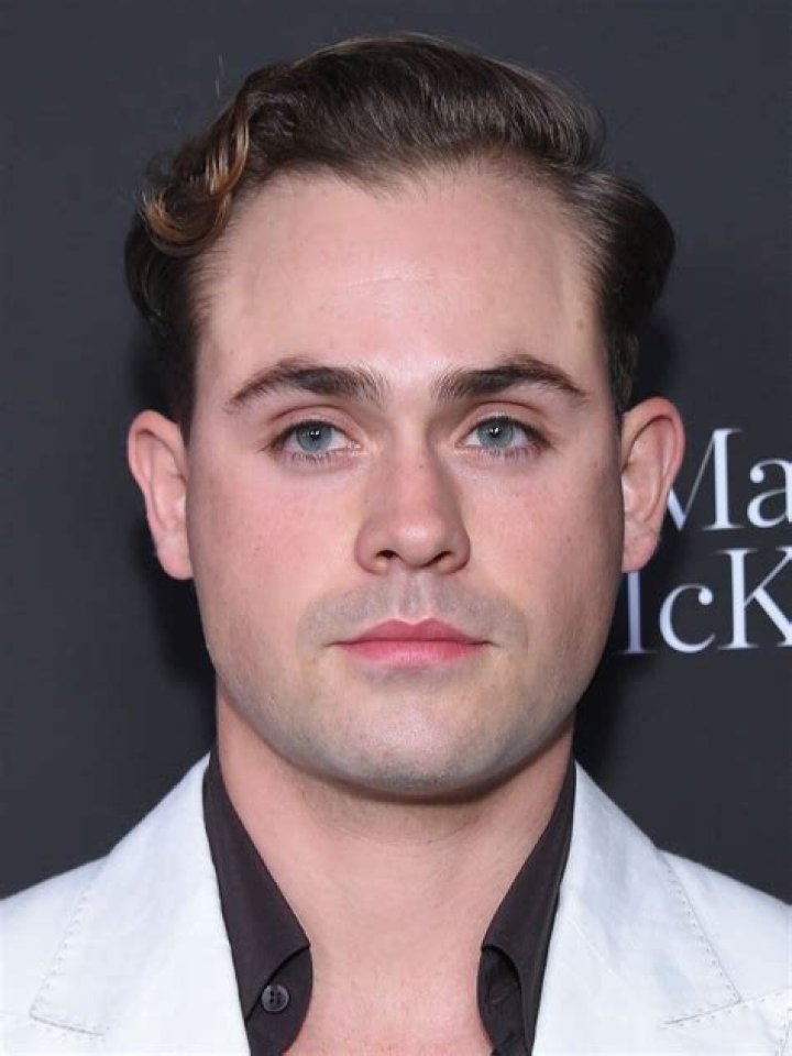Dacre Montgomery Personal Life Dacre Montgomery Personal Life