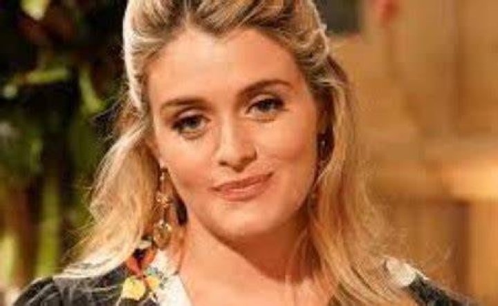 daphne oz net worth daphne oz net worth