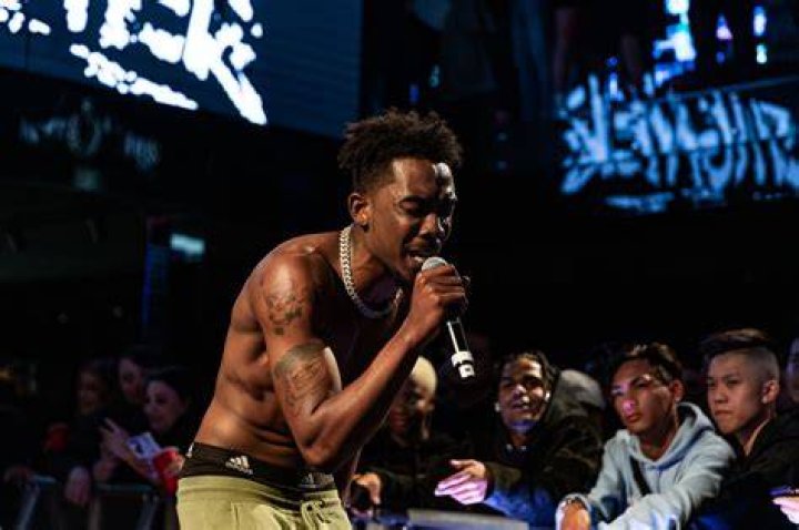 Desiigner performing Desiigner performing