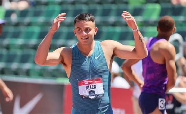Devon Allen disqualified by 0.001sec in world 110m hurdles final – video | Sport | The Guardian