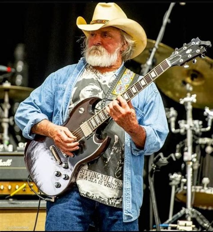 Dickey Betts playing guitar Dickey Betts playing guitar