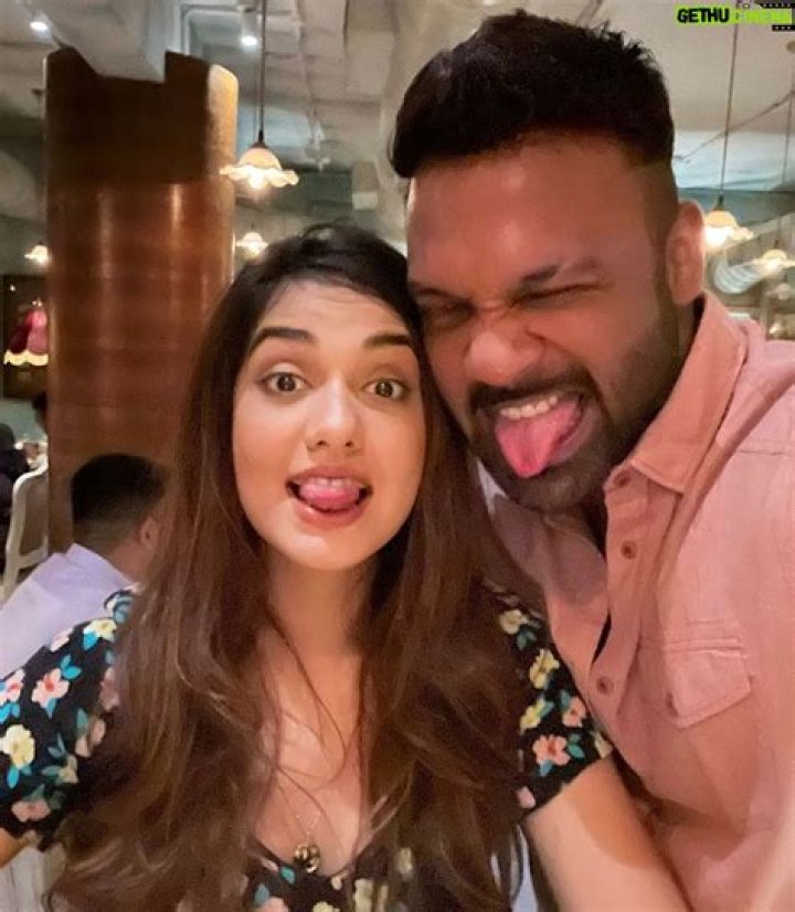 Divya Agarwal Instagram