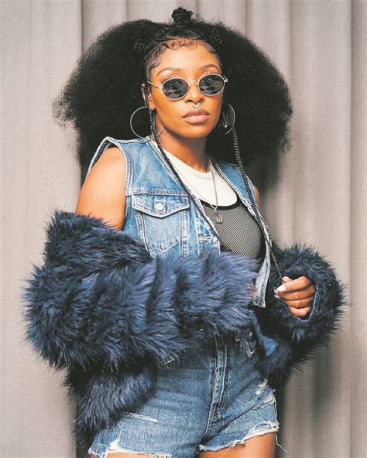 DJ Zinhle