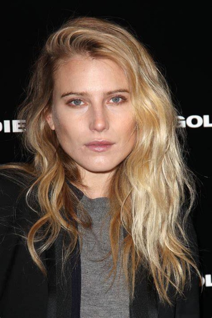Dree Hemingway Early Life