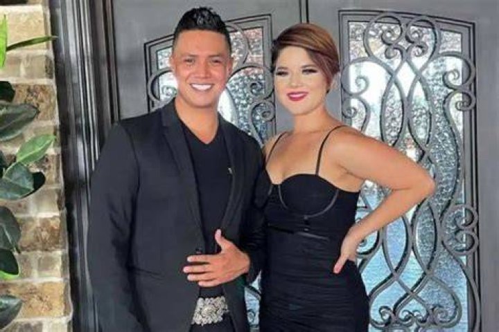 El Charro Y La Mayrita