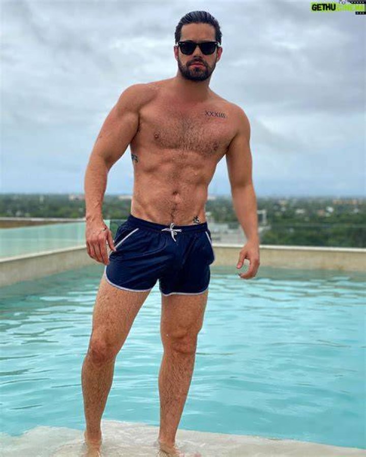 Eleazar Gomez