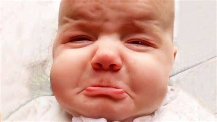 Funny Babies Crying When Mom Sings Compilation || NEW HD - Little Baby Crying and Colors for Children to Learn 2018