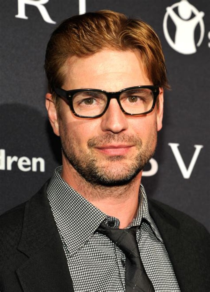 gale harold height weight body measurements