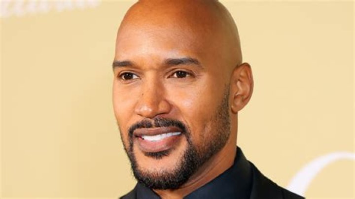 Henry Simmons' Height