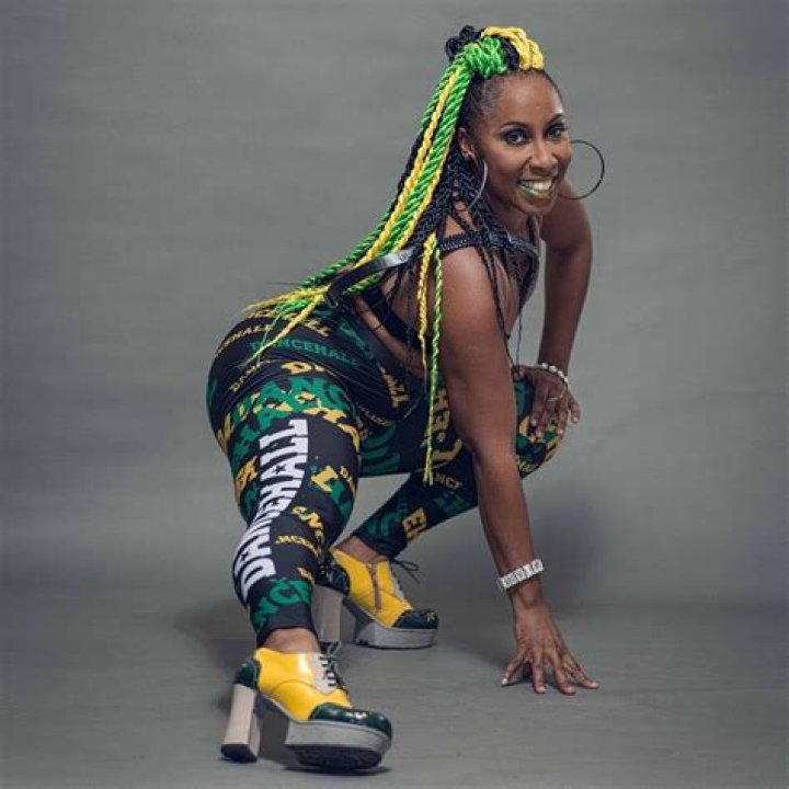 How Jamaican Dancehall Queens Twerk For A Living Style Out There Refinery29 - Jamaican girls dancing 🤩🤩❤️❤️😂😂