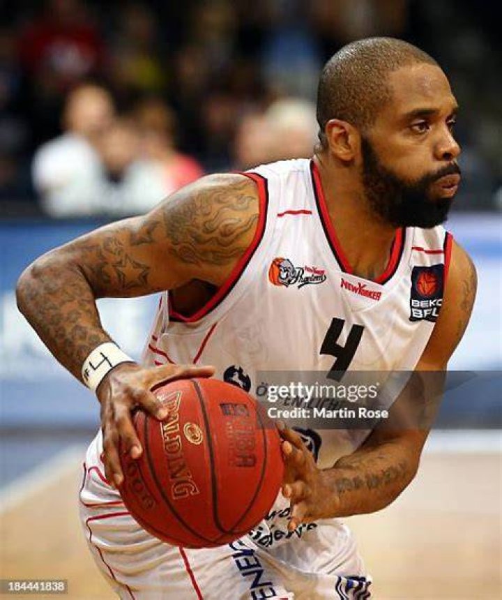 Isaiah Swann