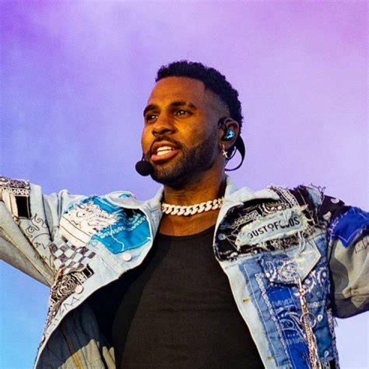 Jason Derulo was at a hotel in Las Vegas.