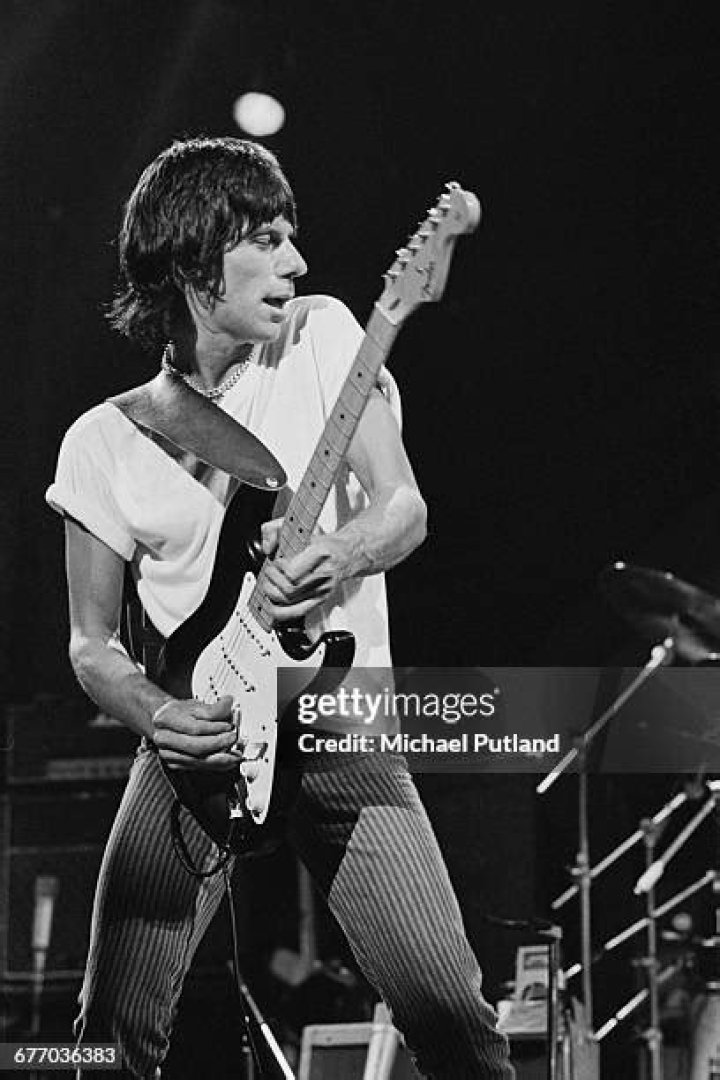 Jeff Beck donating to charity Jeff Beck donating to charity
