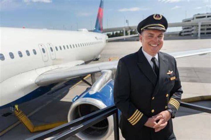 Jonathan Dunn Delta Pilot Wikipedia And Age: Is He Arrested? Jonathan Dunn Delta Pilot Wikipedia