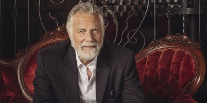 jonathan goldsmith net worth