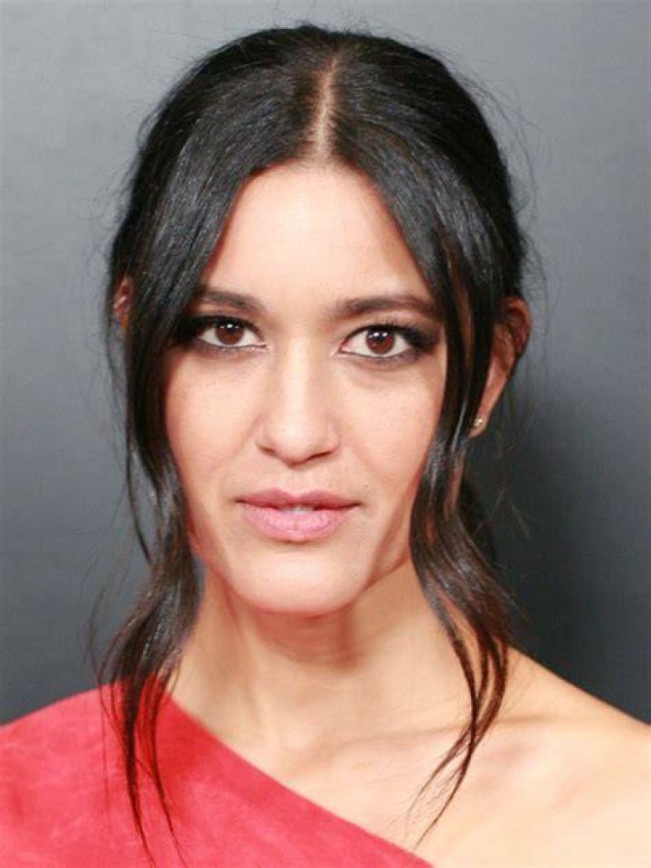 julia jones net worth