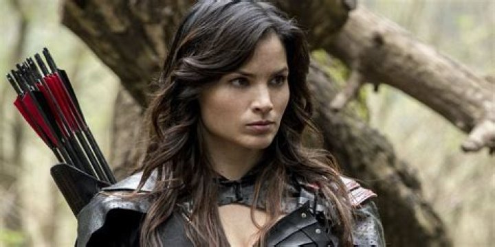 katrina law arrow