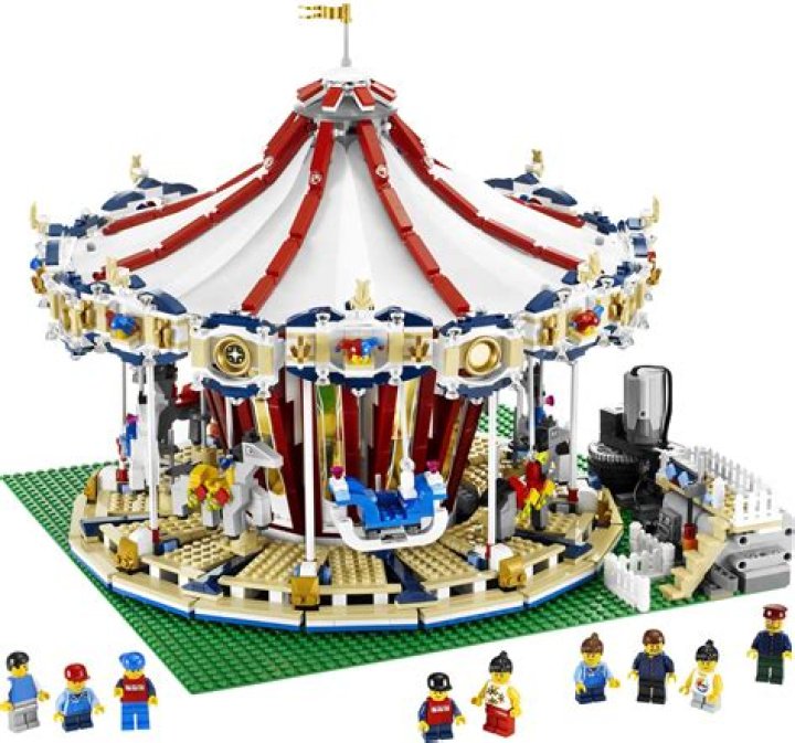 Lego Grand Carousel 