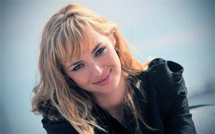 Louise Bourgoin net worth