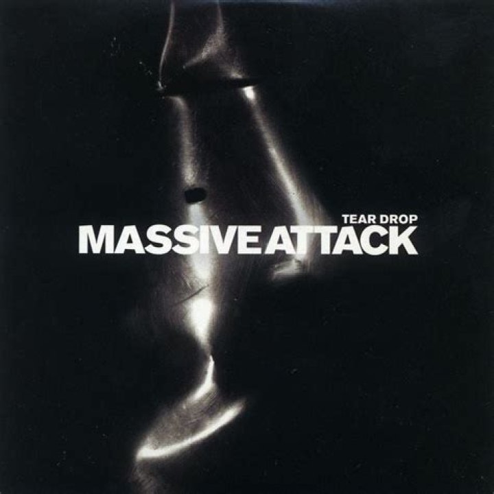 Massive Attack - Teardrop (Official Video) - best songs used in house md