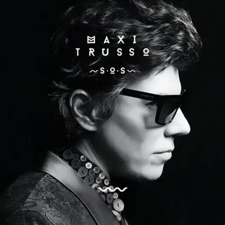 Maxi Trusso - Upset - Original Soundtrack from "studio Illegale, in Amore Vince Chi Inganna" - soundtrack from the chi season 4 episode 7