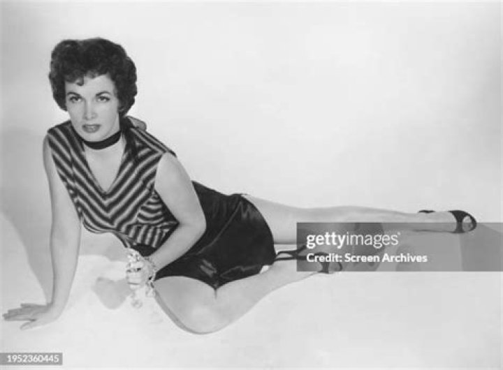 Maxine Cooper