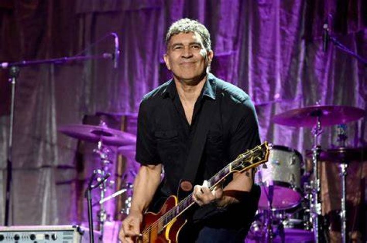 pat smear net worth pat smear net worth
