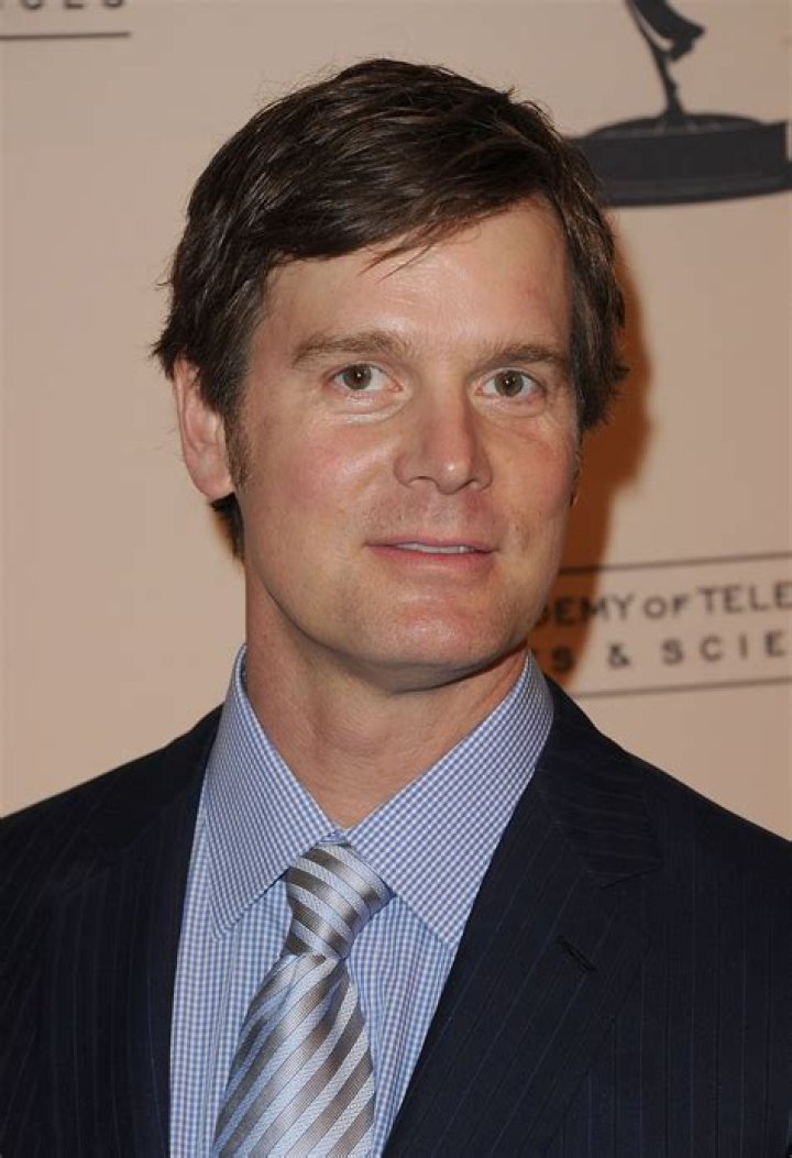 Peter Krause American TV and Film Actor