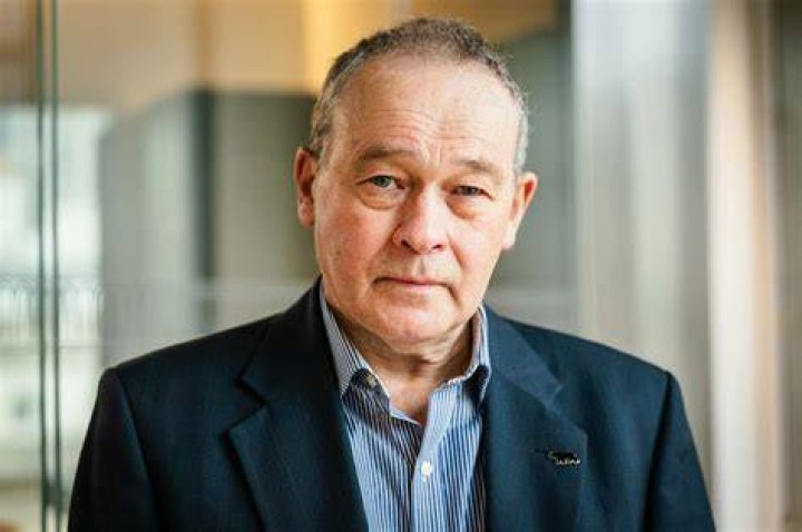 Peter Rawlinson background and education