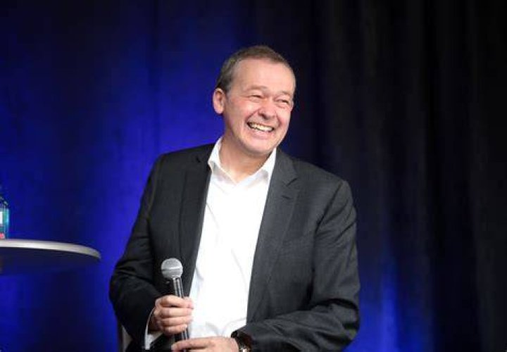 peter rawlinson net worth