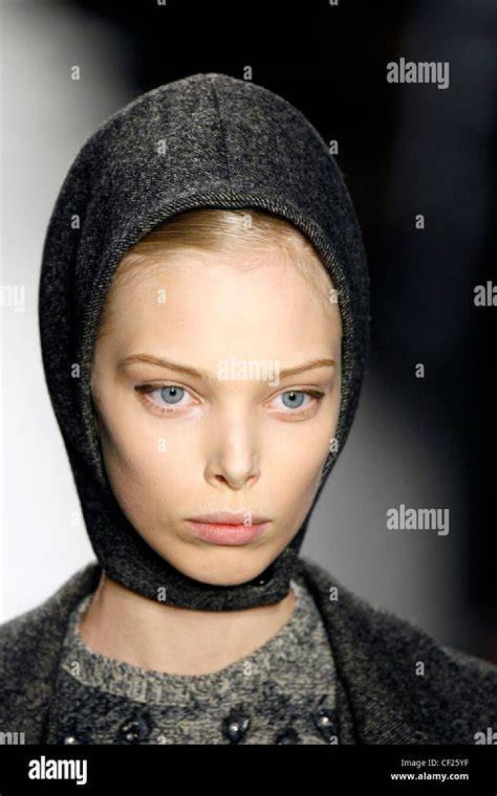 Polina Kouklina Russian Model