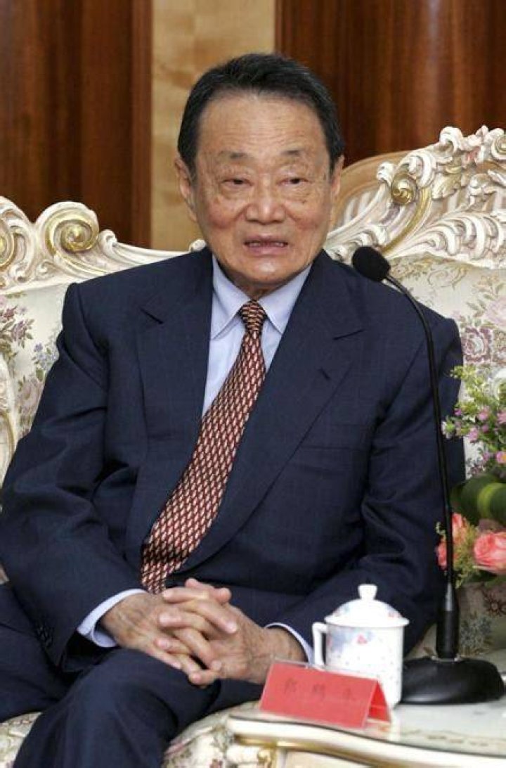 Robert Kuok low public profile personal life