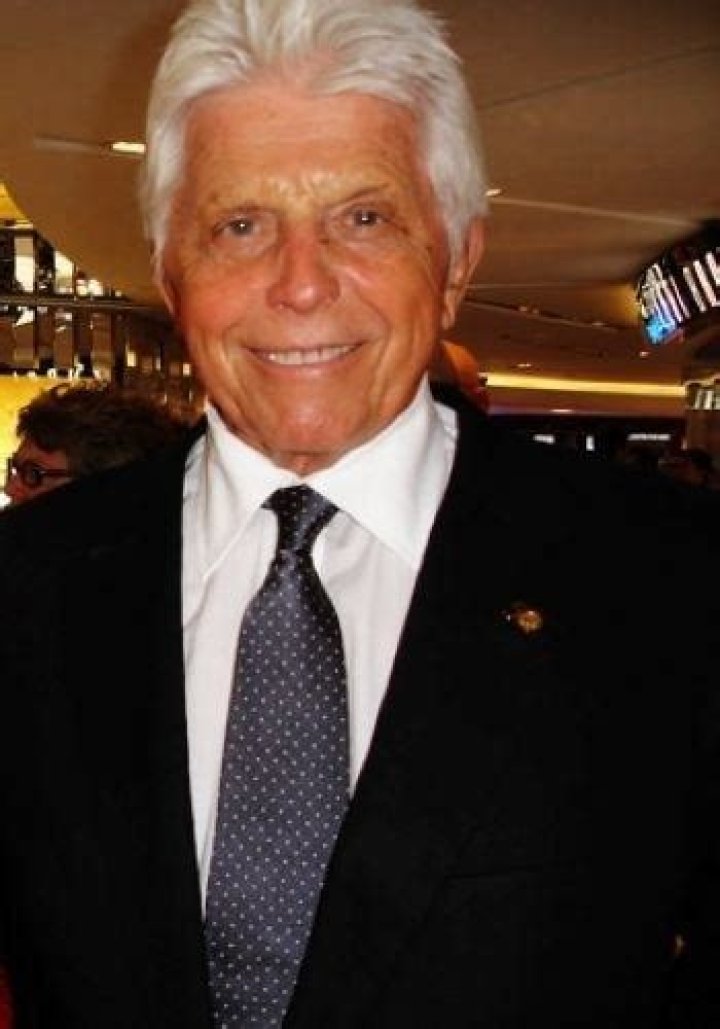 Robert Warren Miller