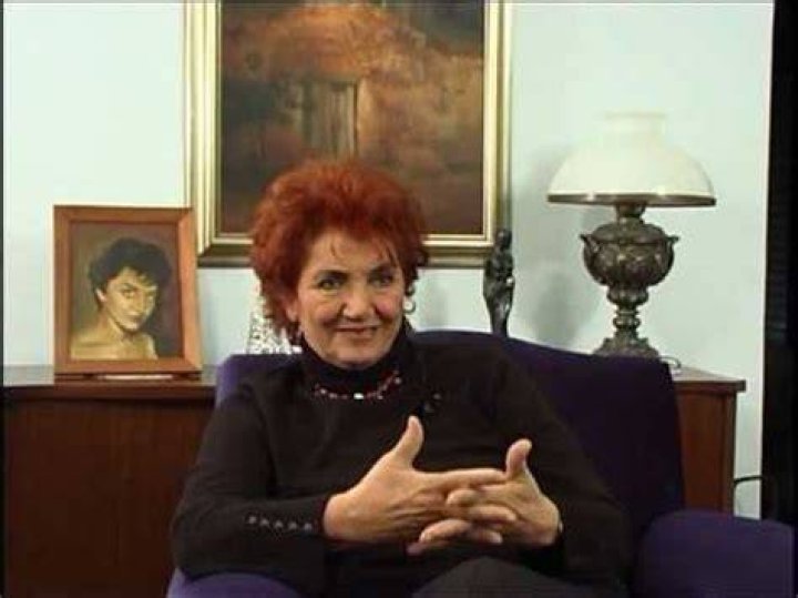 Sezer Sezin