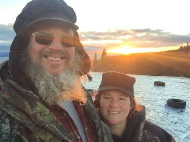 Shane and Kelli Ware Kilcher Working in their cabin