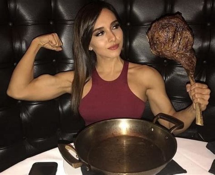 Vanessa Serros